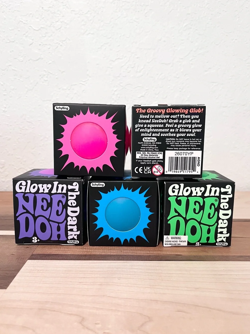 NeeDoh Glow in the Dark & NeeDoh Fuzz Ball The Velvet Squeeze Bundle Lot of 8